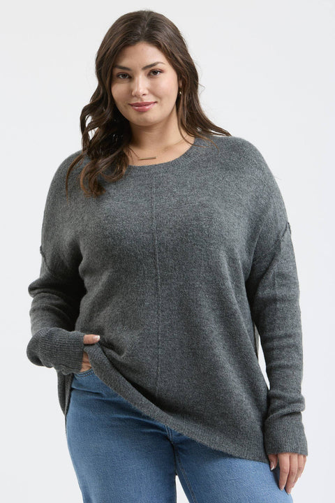 PLUS SOLID CREWNECK FRONT SEAM KNIT SWEATER