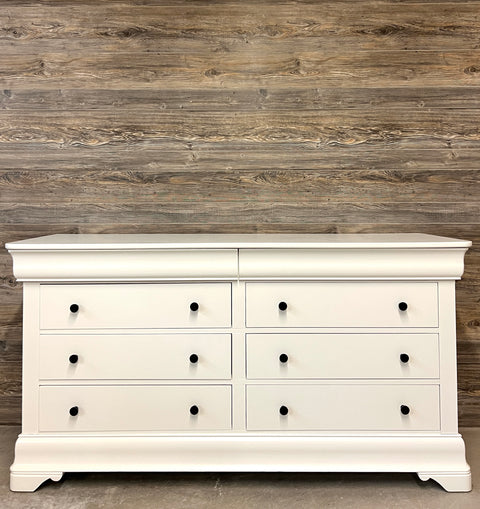 Extra Large Eight Drawer Dresser (Two Hidden Drawers)