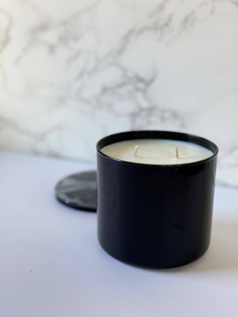 White Oak & Vanilla 18 oz Candle - 100% Natural Soy