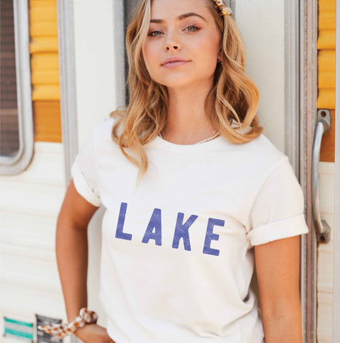 LAKE Graphic T-Shirt Vintage White and Blue